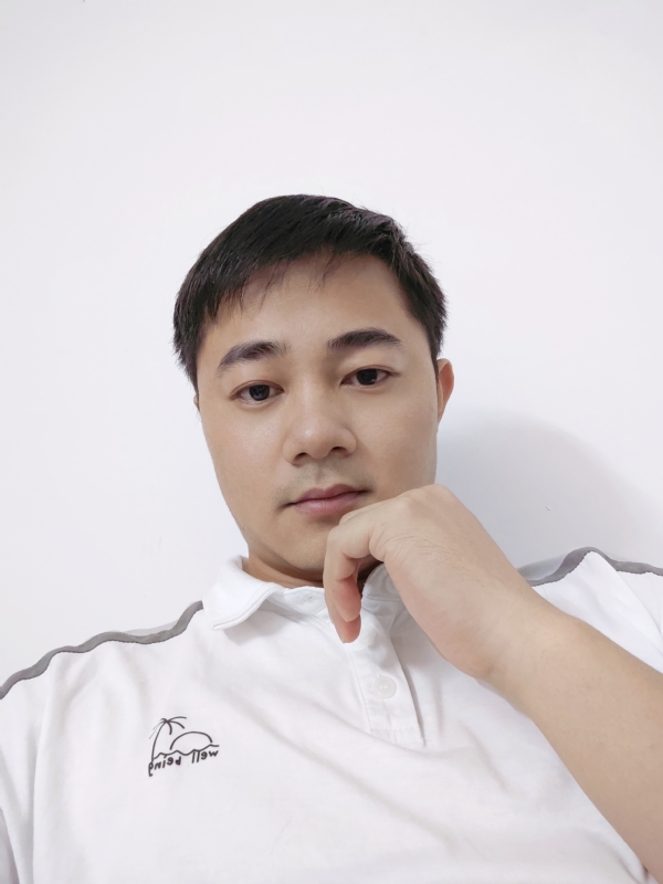 啊良的第一张照片--驻马店相亲服务中心