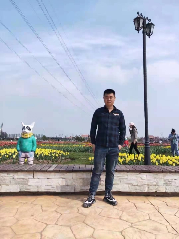 海阔天空的第一张照片--驻马店相亲服务中心