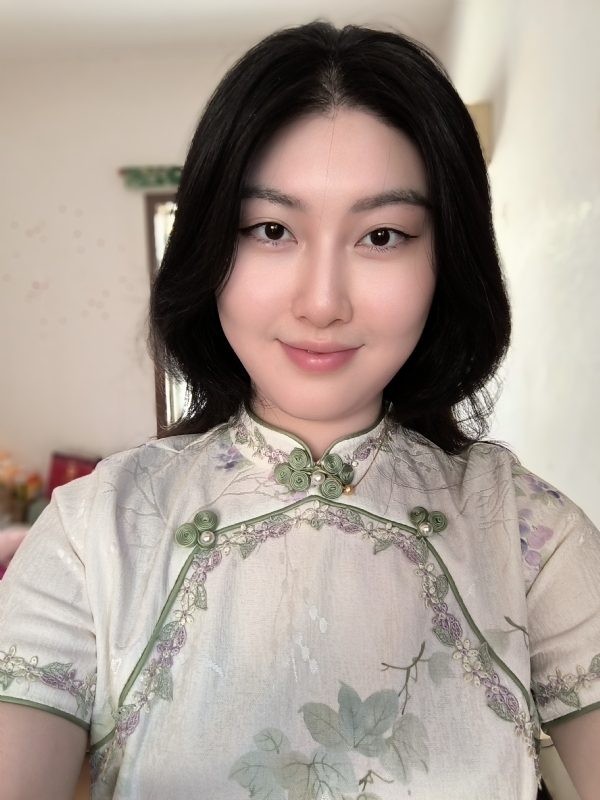 梅莱的第一张照片--驻马店相亲服务中心