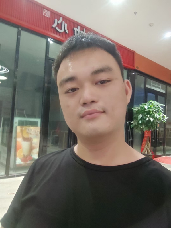 寻找另一半的第一张照片--驻马店相亲服务中心