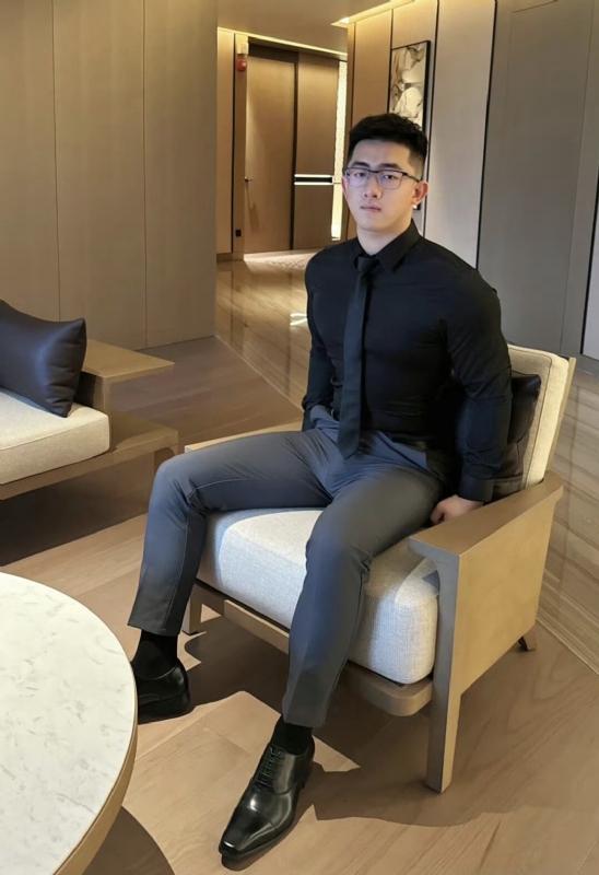 李寒外改英文可家的第一张照片--驻马店相亲服务中心