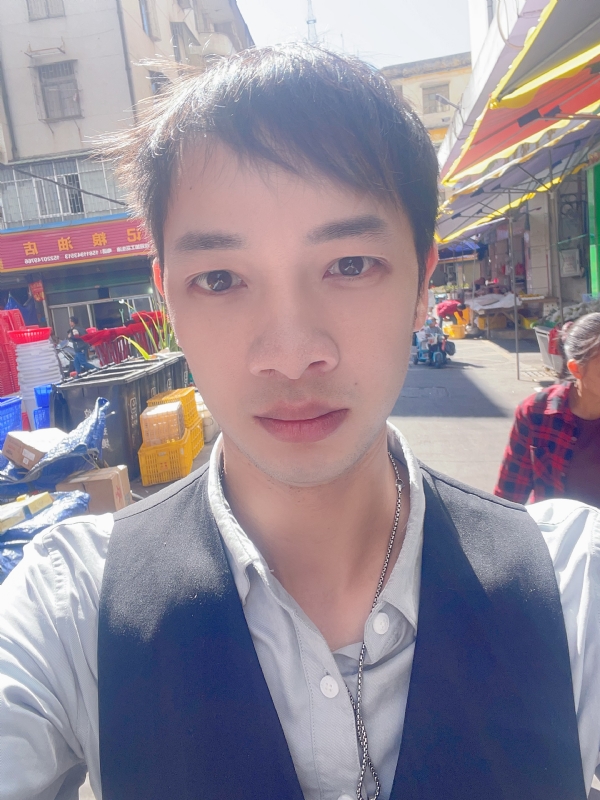 zengwanyou1995的第一张照片--驻马店相亲服务中心