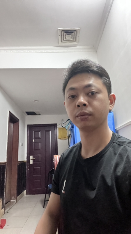 飞天猪的第一张照片--驻马店相亲服务中心