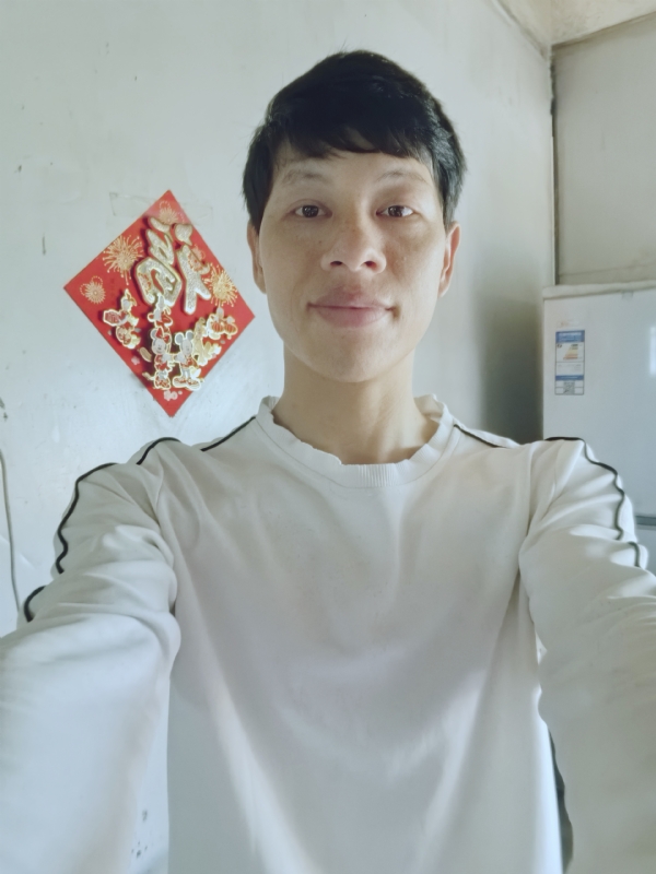 夏风微凉的第一张照片--驻马店相亲服务中心