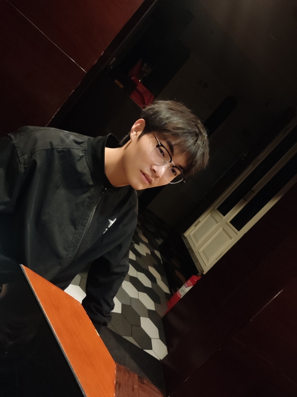 夜听雨的第一张照片--驻马店相亲服务中心