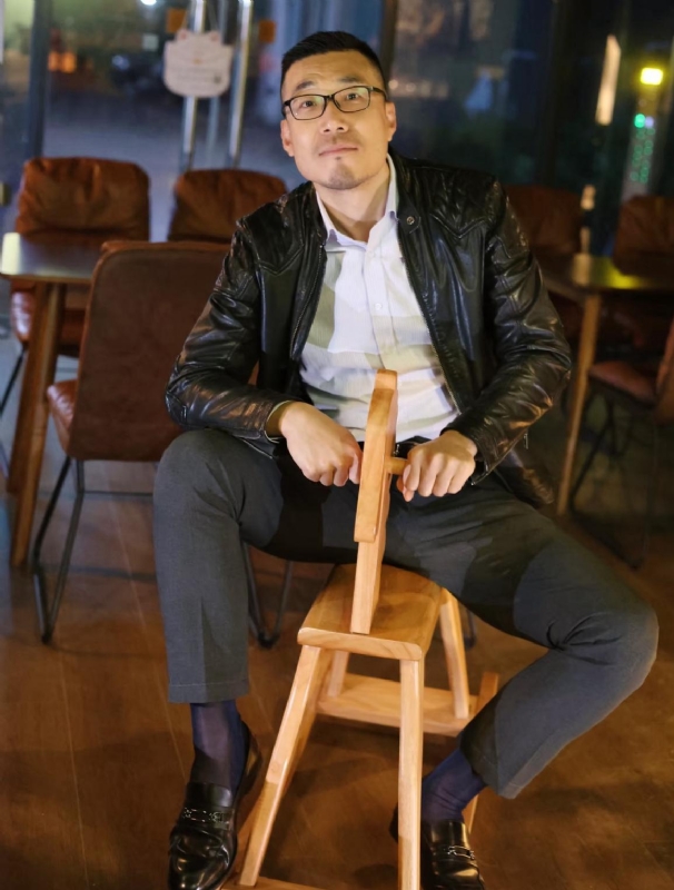 Lee的第一张照片--驻马店相亲服务中心