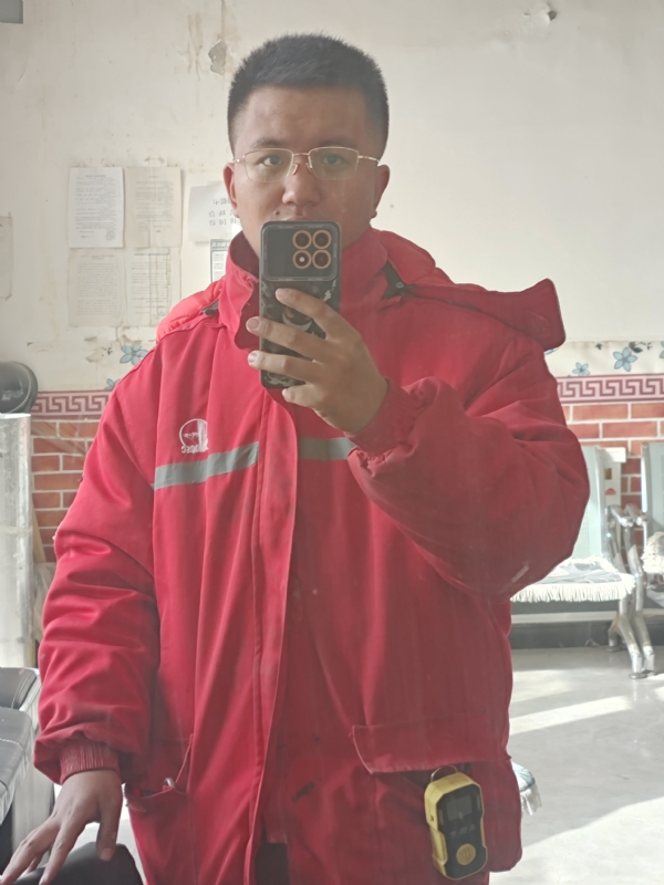 鹤某的第一张照片--驻马店相亲服务中心