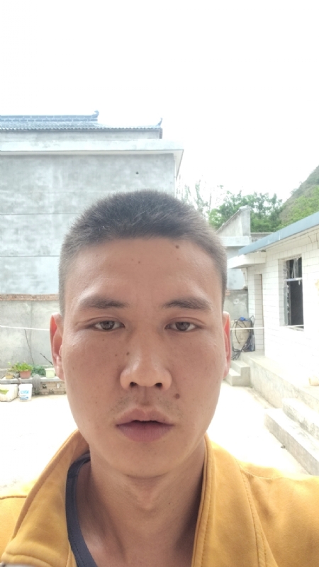 简单点的第一张照片--驻马店相亲服务中心