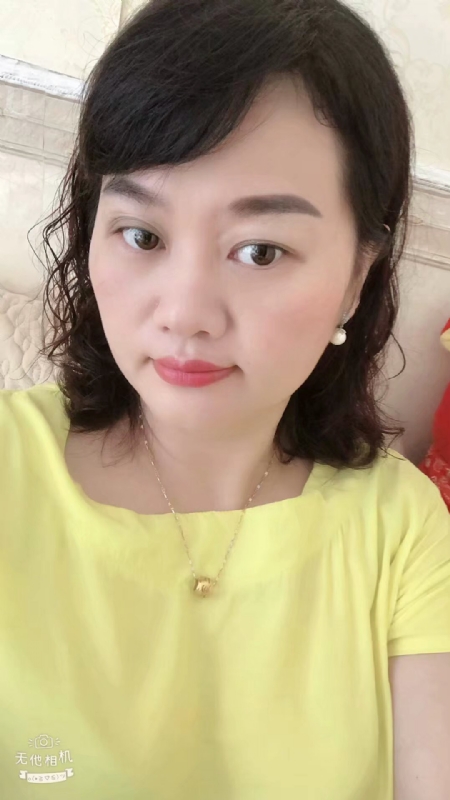 微笑的第一张照片--驻马店相亲服务中心