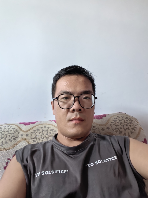 卫TF的第三张照片--驻马店相亲服务中心