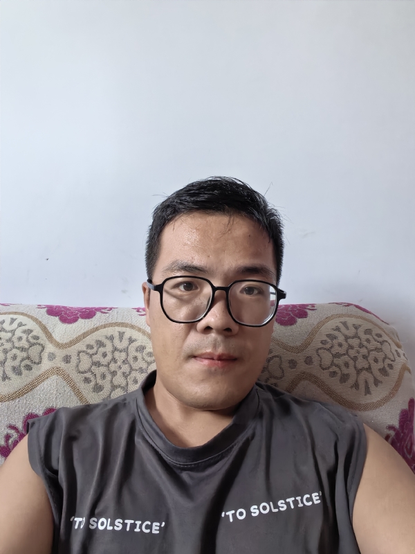 卫TF的第四张照片--驻马店相亲服务中心