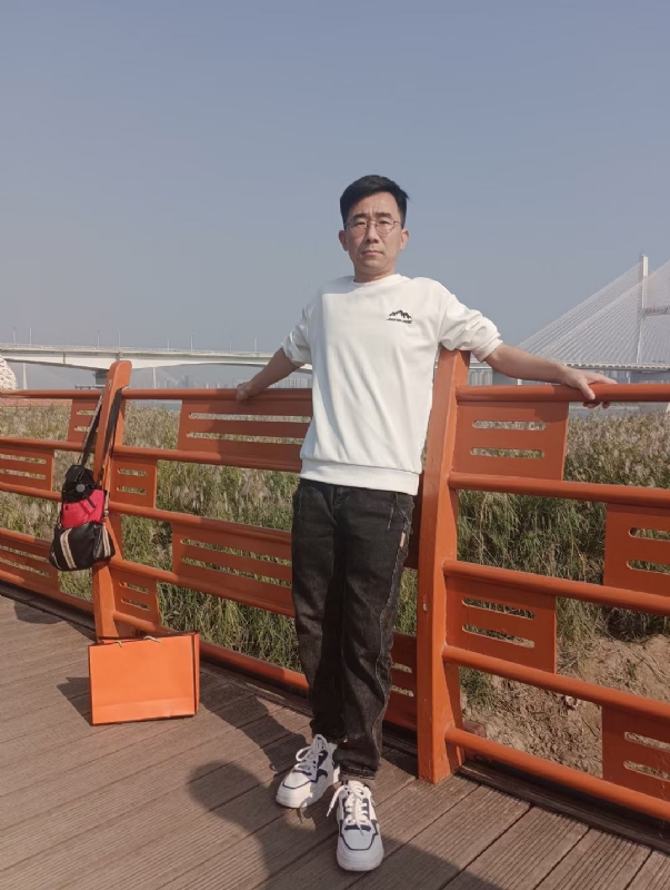 黑白的第一张照片--驻马店相亲服务中心