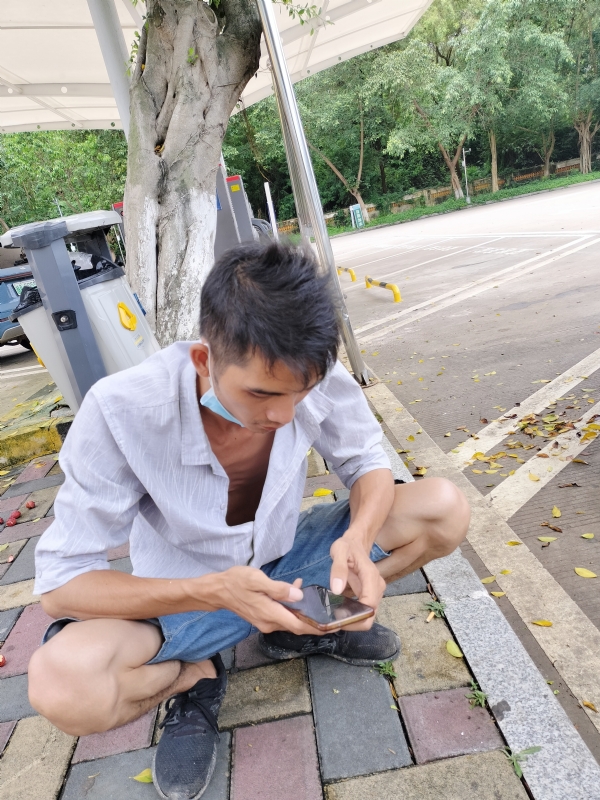 太累了的第一张照片--驻马店相亲服务中心