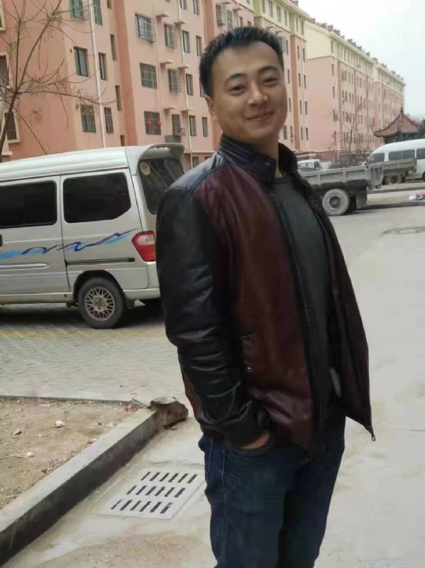 云淡风轻的第一张照片--驻马店相亲服务中心