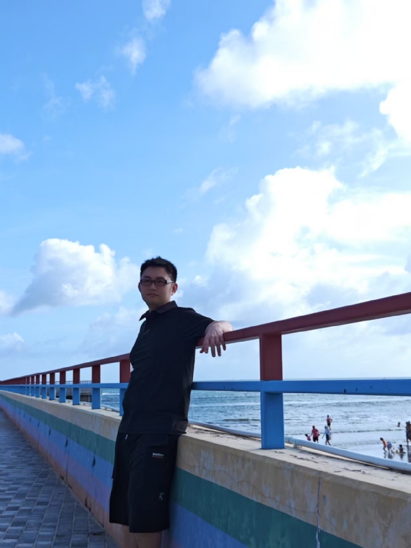 威wei的第二张照片--驻马店相亲服务中心