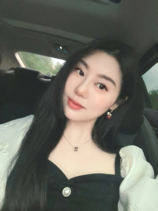 潇潇暮雨的第一张照片--驻马店相亲服务中心