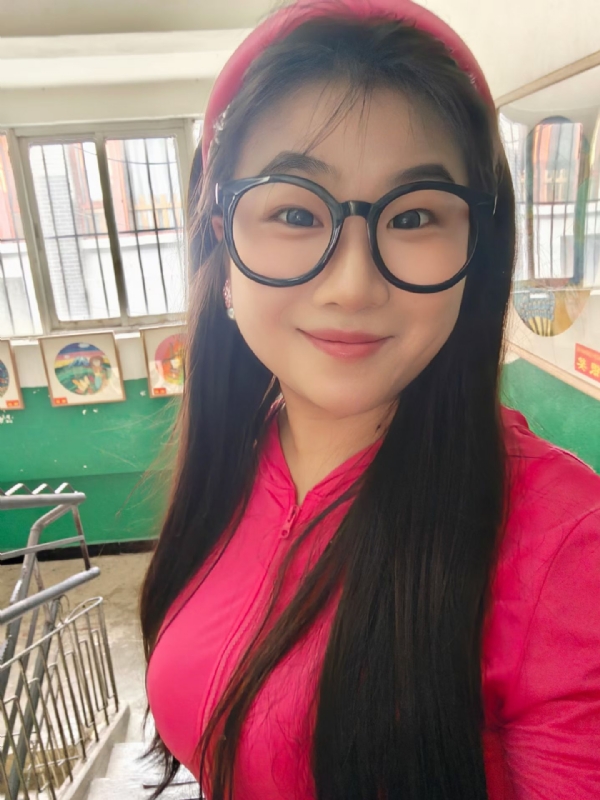 颂宜的第一张照片--驻马店相亲服务中心