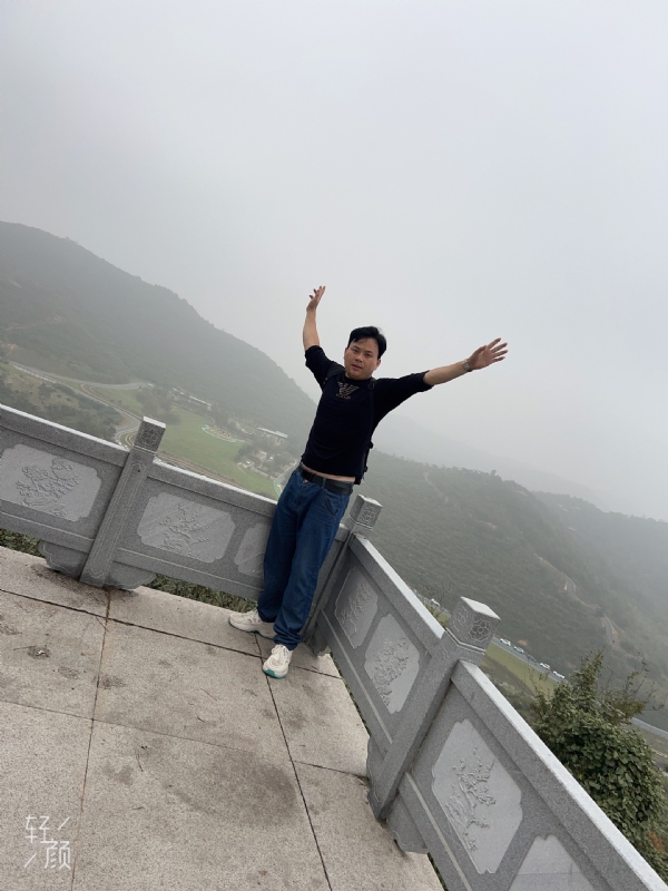 择一人白头偕老的第三张照片--驻马店相亲服务中心