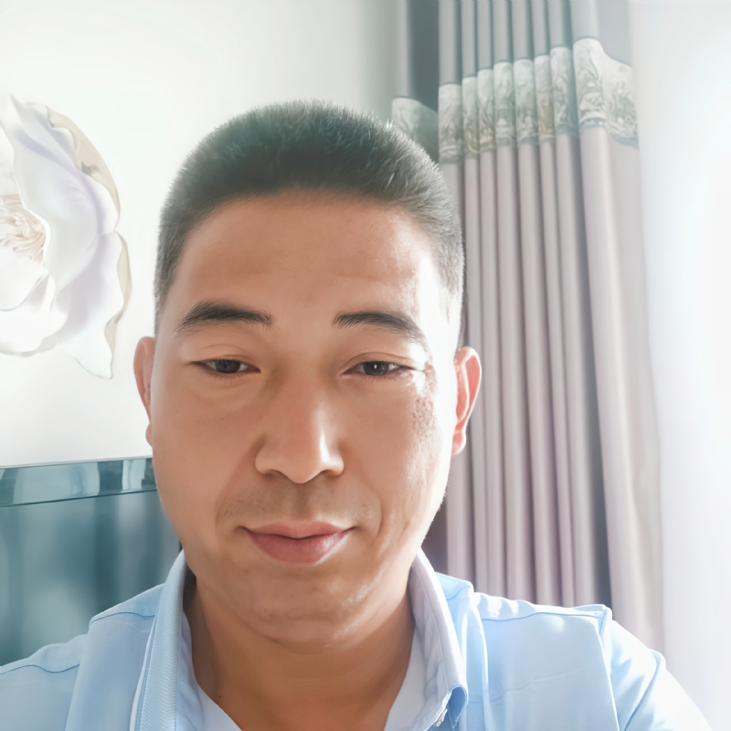 雨中漫步的第一张照片--驻马店相亲服务中心