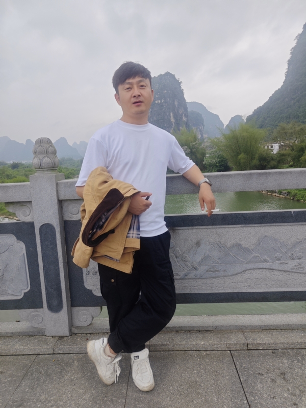 天选之人的第三张照片--驻马店相亲服务中心