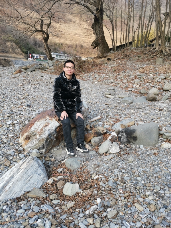 众里寻她的第一张照片--驻马店相亲服务中心