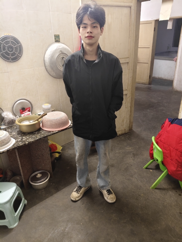 铭泽的第一张照片--驻马店相亲服务中心