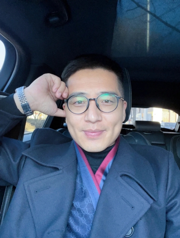 只为与你相遇的第二张照片--驻马店相亲服务中心