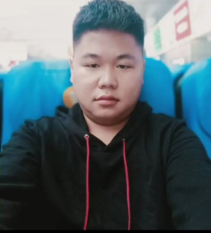 黄斌的第一张照片--驻马店相亲服务中心