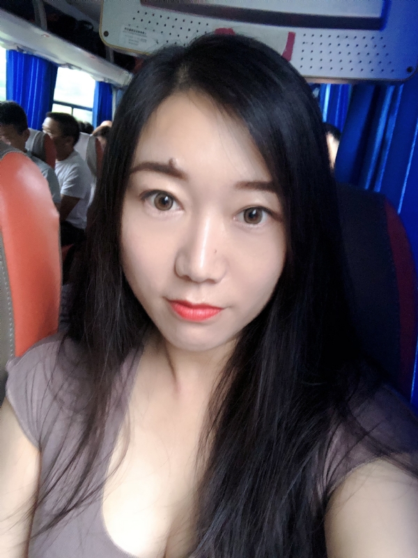 杨杨的第一张照片--驻马店相亲服务中心