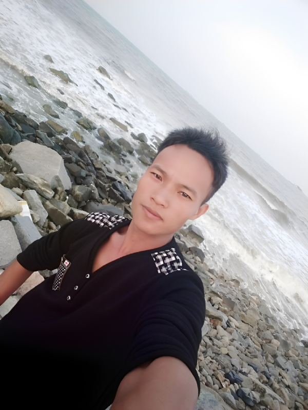 与你同在的第一张照片--驻马店相亲服务中心