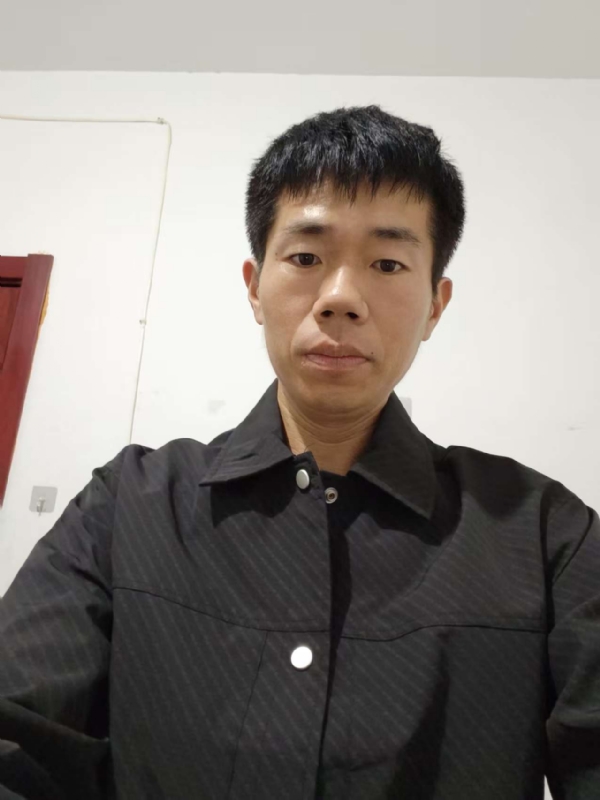 京东小哥的第一张照片--驻马店相亲服务中心