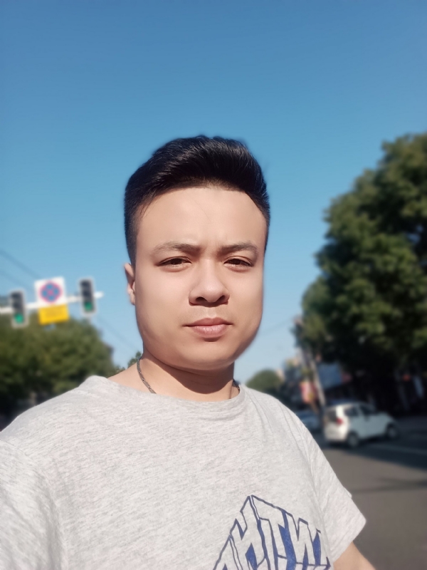 简简单单的第二张照片--驻马店相亲服务中心