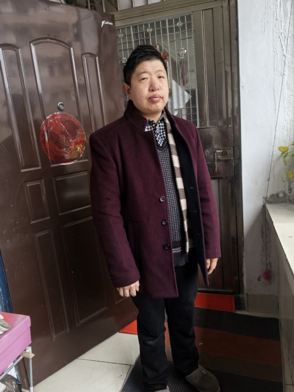 卢显澳的第一张照片--驻马店相亲服务中心