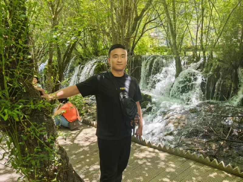 不管多累的第一张照片--驻马店相亲服务中心