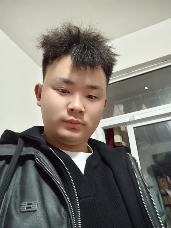 阿龙找对象的第一张照片--驻马店相亲服务中心