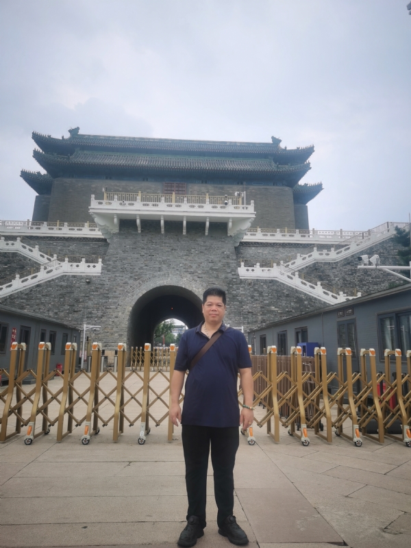 伟哥的第一张照片--驻马店相亲服务中心