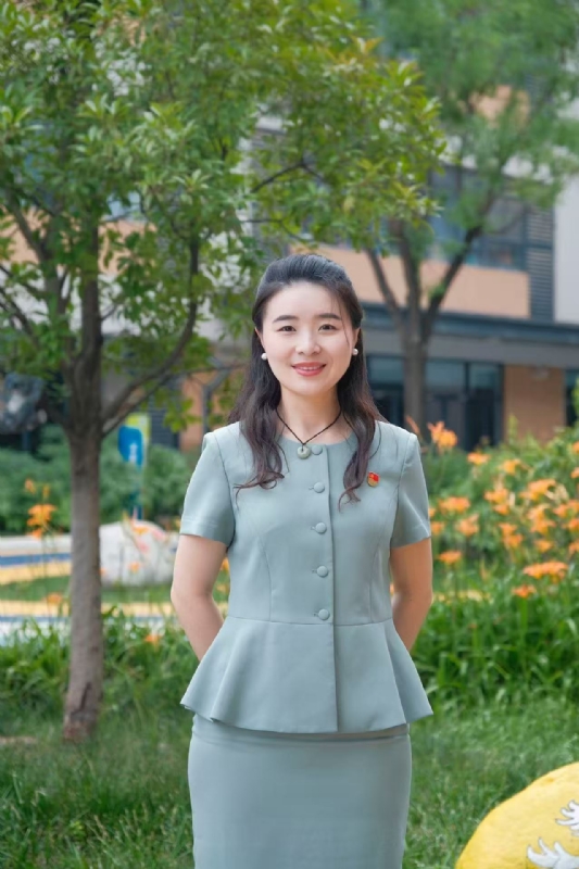 弯弯的第一张照片--驻马店相亲服务中心