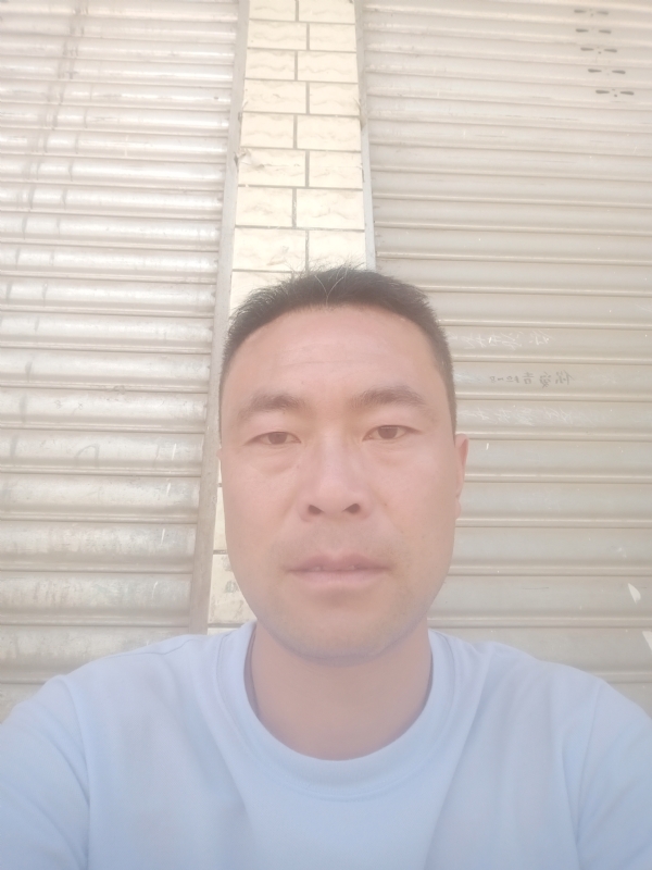 尘缘的第一张照片--驻马店相亲服务中心