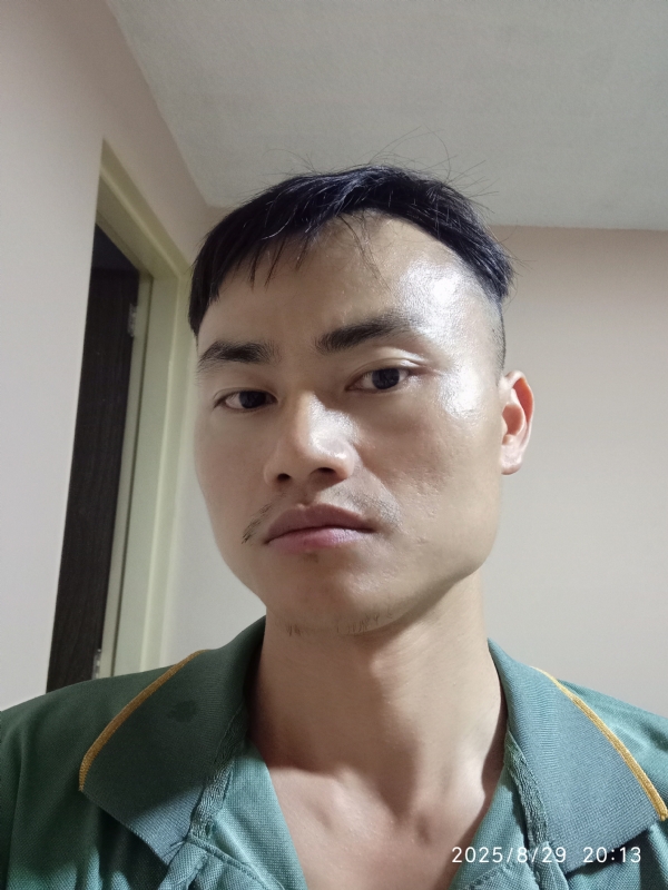 自简的第一张照片--驻马店相亲服务中心