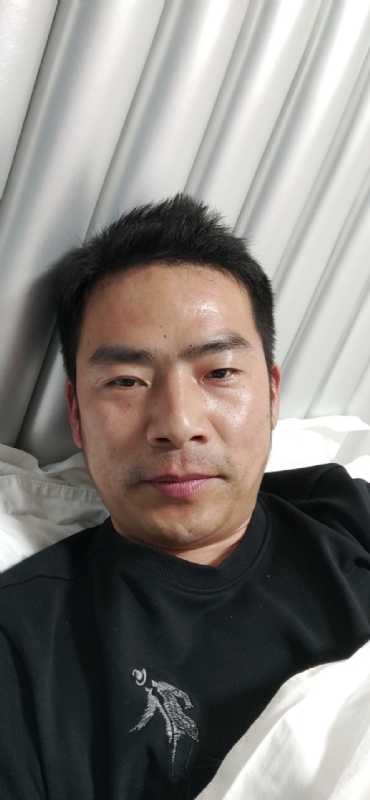 携手共进的第一张照片--驻马店相亲服务中心