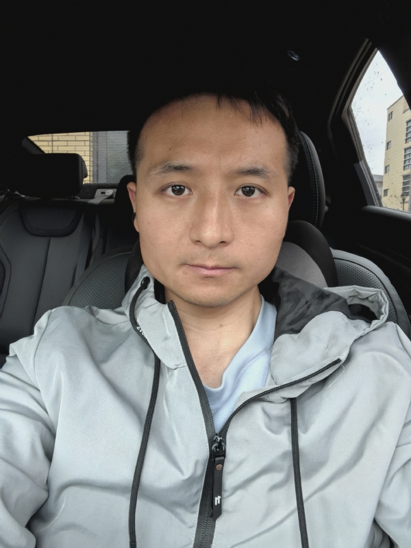 郑涛尔的第二张照片--驻马店相亲服务中心