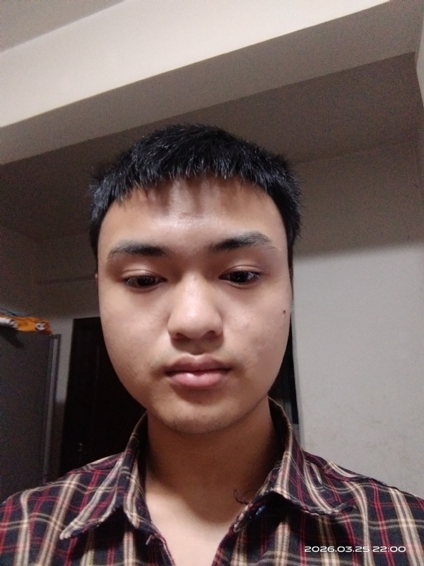 小磊的第一张照片--驻马店相亲服务中心