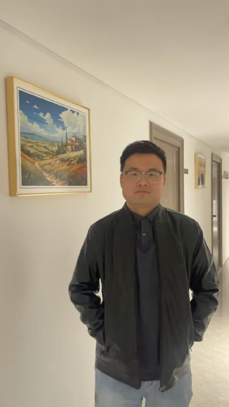 半瓶子的第三张照片--驻马店相亲服务中心