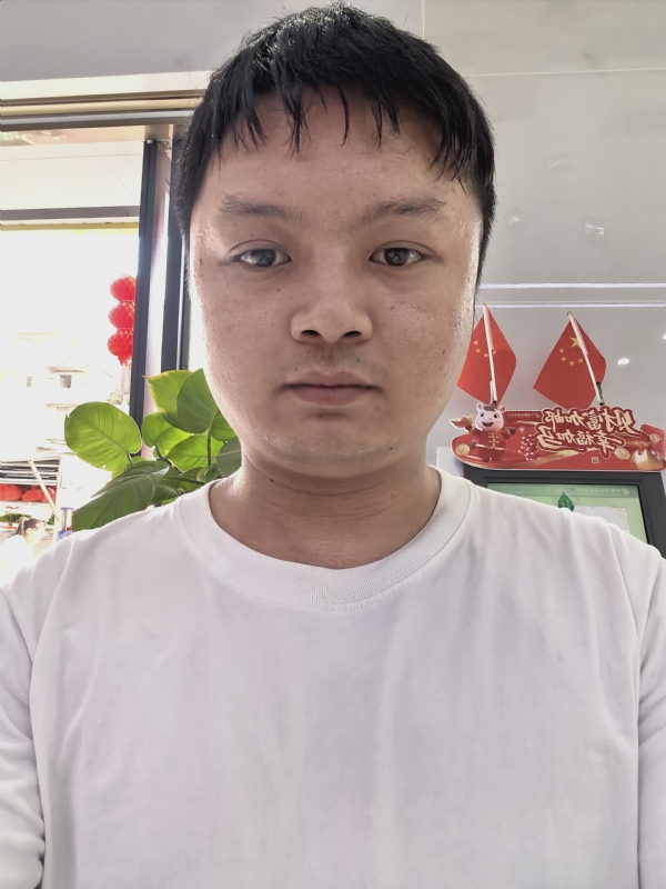 孤单的人生的第一张照片--驻马店相亲服务中心