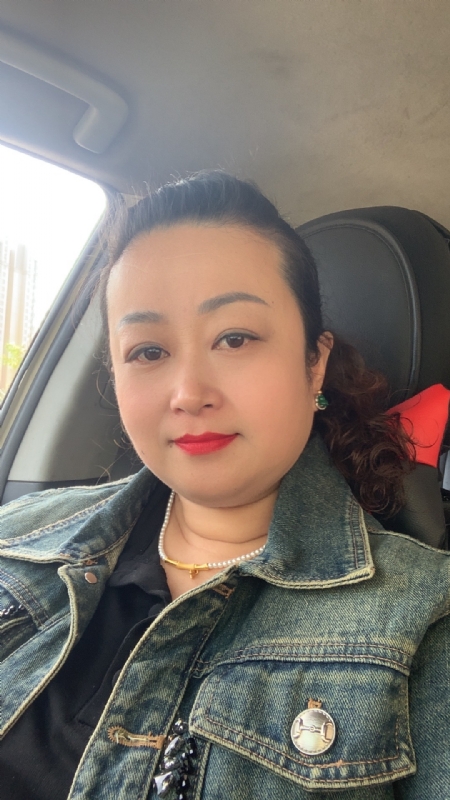 云中的蝶的第一张照片--驻马店相亲服务中心